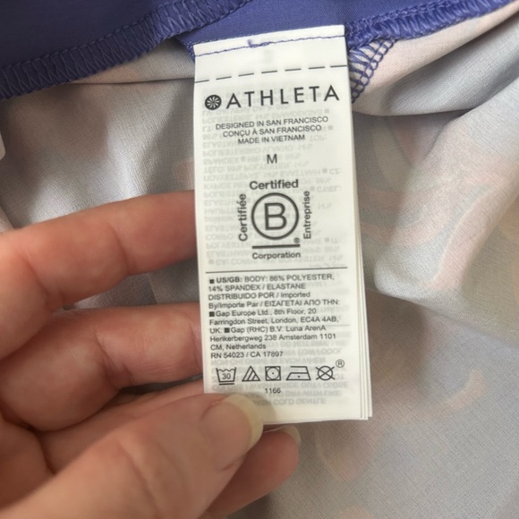Athleta Women’s Crossroads Athletic Shorts Vibrant Design - Picture 9 of 10